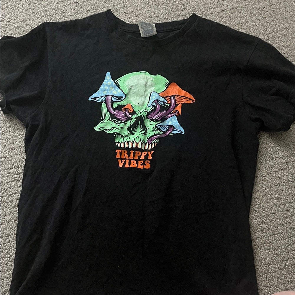 Black T-Shirt with Trippy Vibes Skull Design